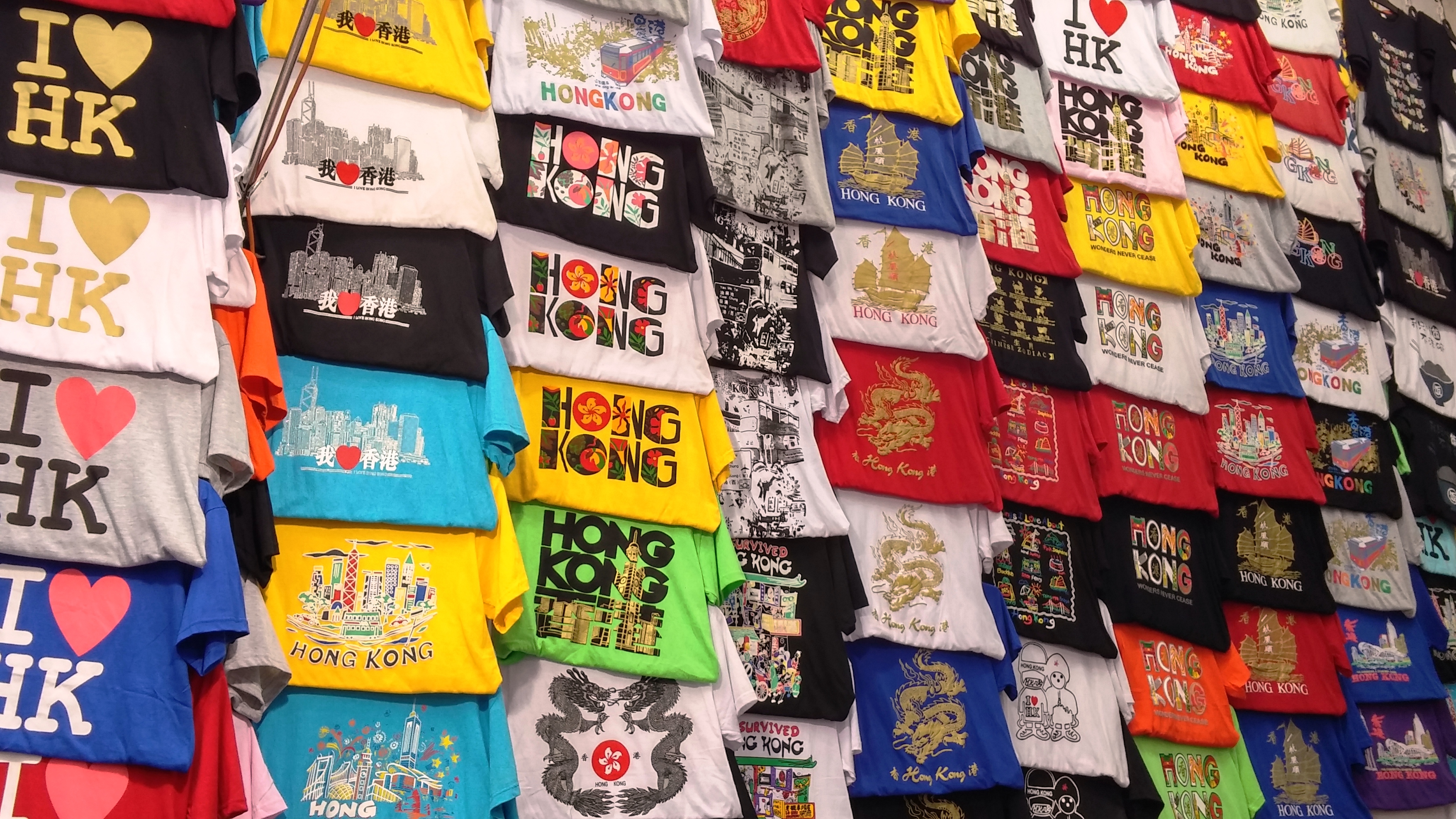 Mong Kok Ladies Market T-shirts stall
