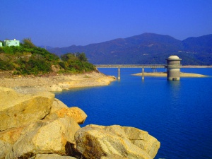 The-scenic-High-Island-Reservoir
